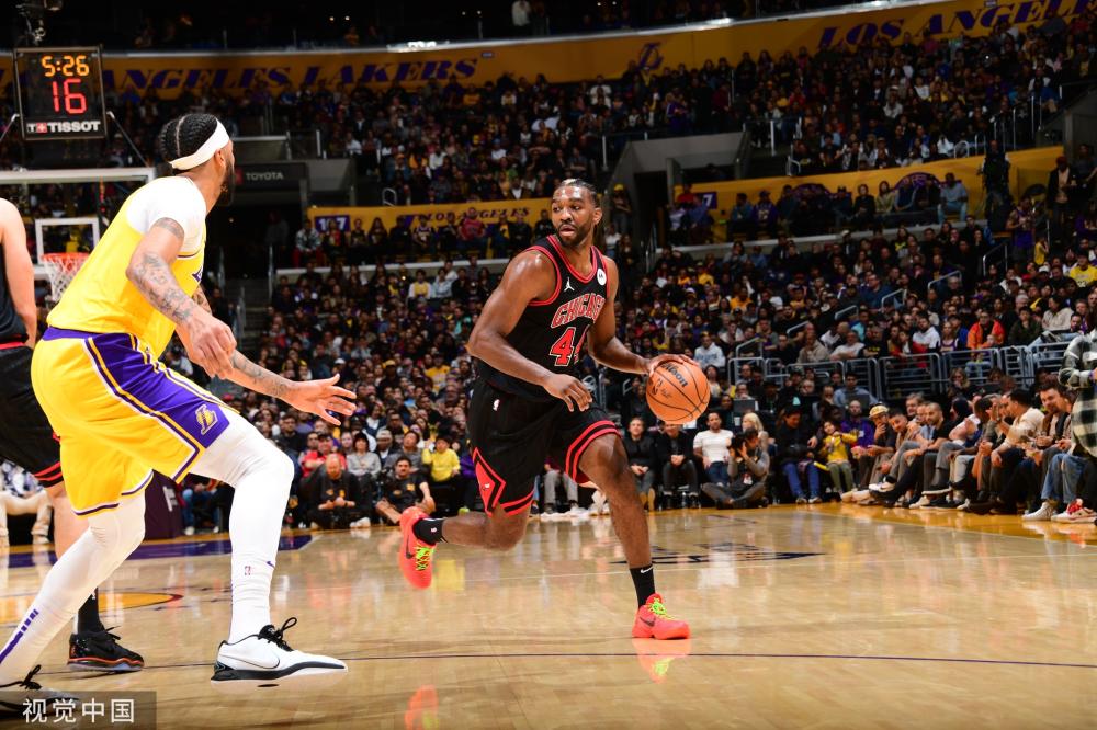 赛季凭借场 赛季凭借场